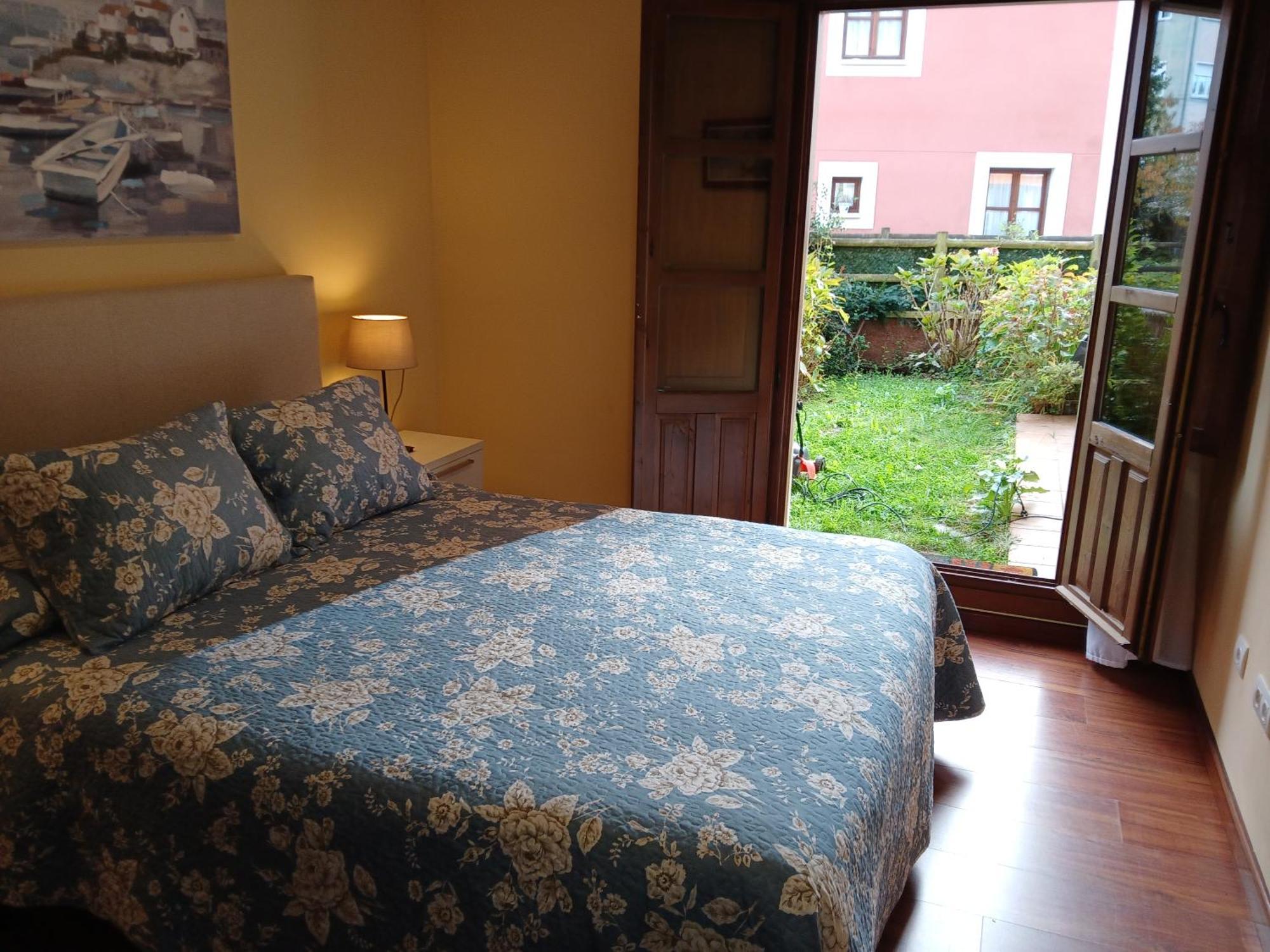 Acogedor Bajo Con Terraza Y Vistas Apartment Nueva De Llanes Luaran gambar